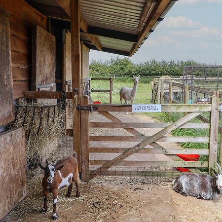 Villa The Hay Barn Chester Esterno foto
