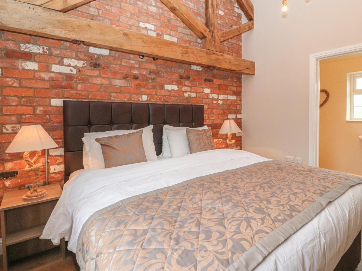 Villa The Hay Barn Chester Esterno foto