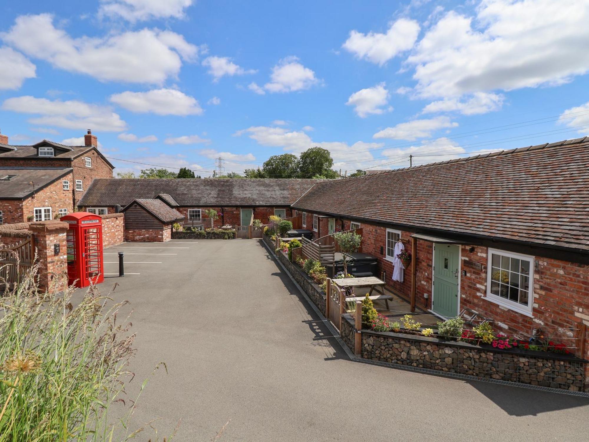 Villa The Hay Barn Chester Esterno foto